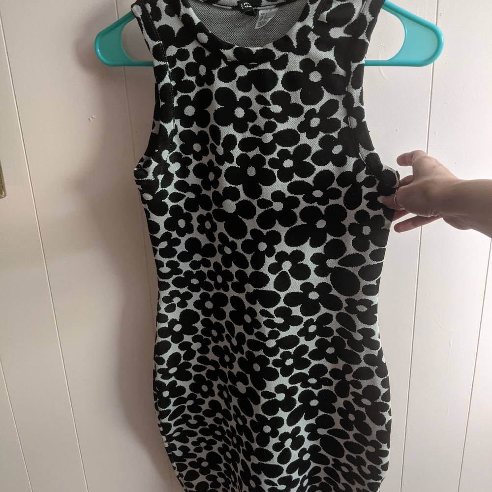 H&M Black and White Sheath Mini Dress